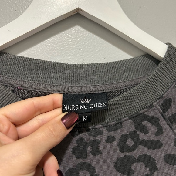 Nursing Queen Oversized Sweater Top - Picture 2 of 5